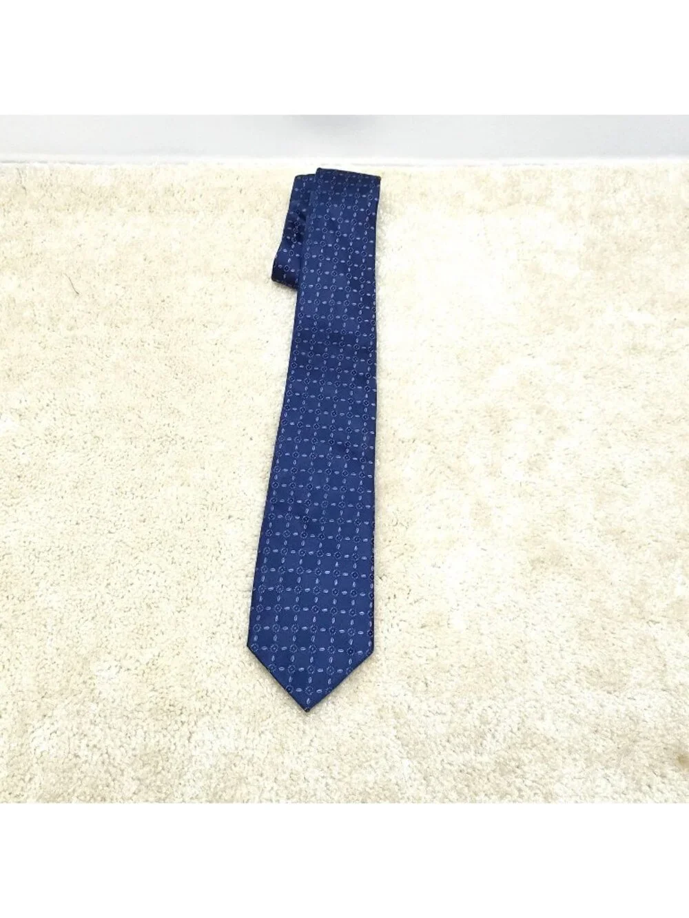 Michael Kors Geometric Medallion Silk Necktie Circle Logo Jacquard Mens Formal